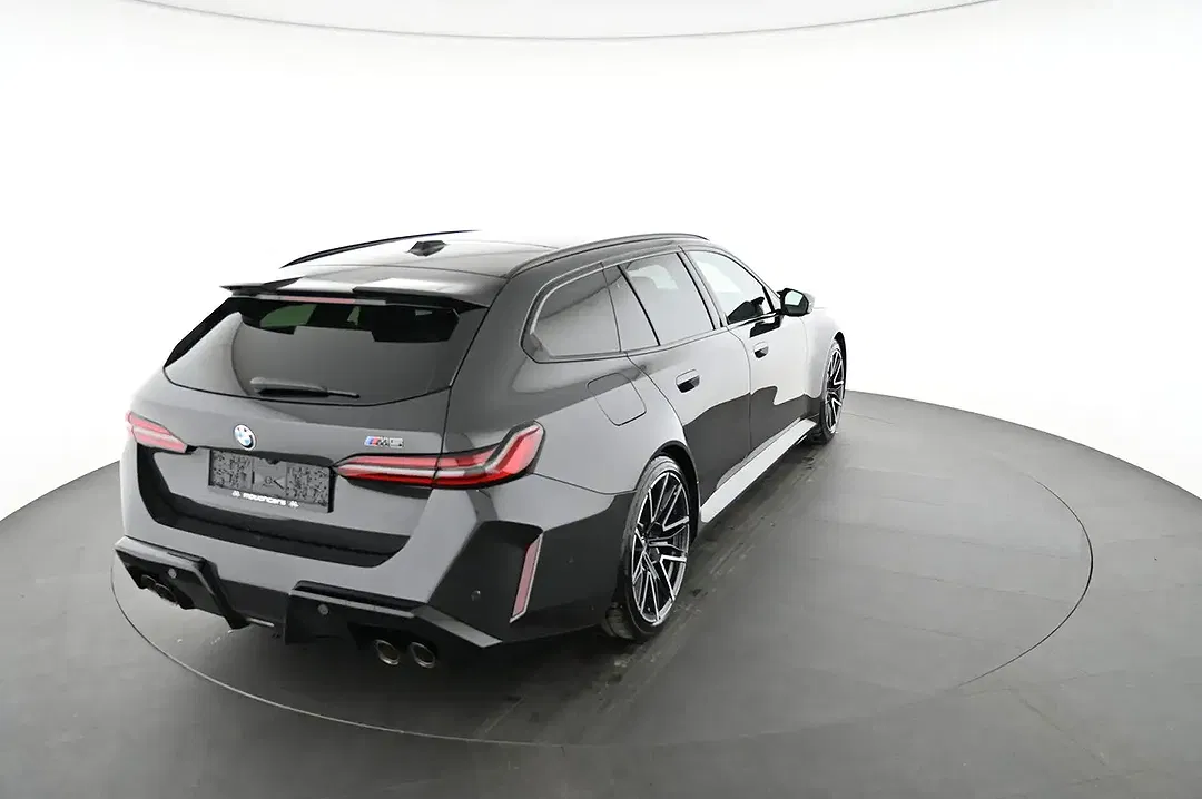 BMW M5 xDrive - foto 2