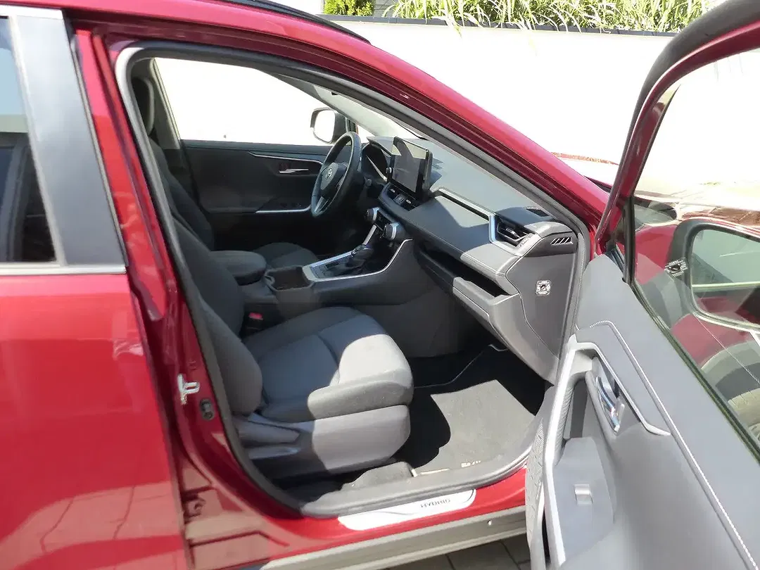 Toyota RAV 4 Hybrid - Thumbnail 6