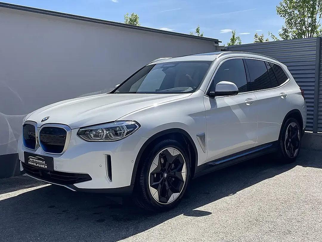 BMW iX3 - foto 1