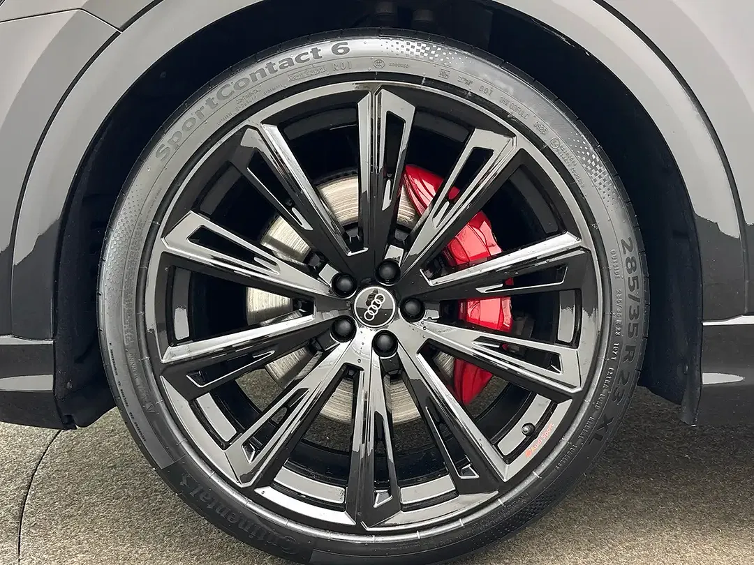 Audi SQ8 4.0 TFSI quattro competition plus - Thumbnail 6