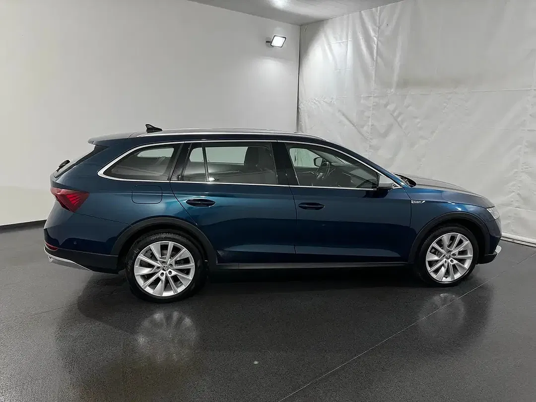 Skoda Octavia 2.0 TDI DSG 4x4 Scout - Thumbnail 5