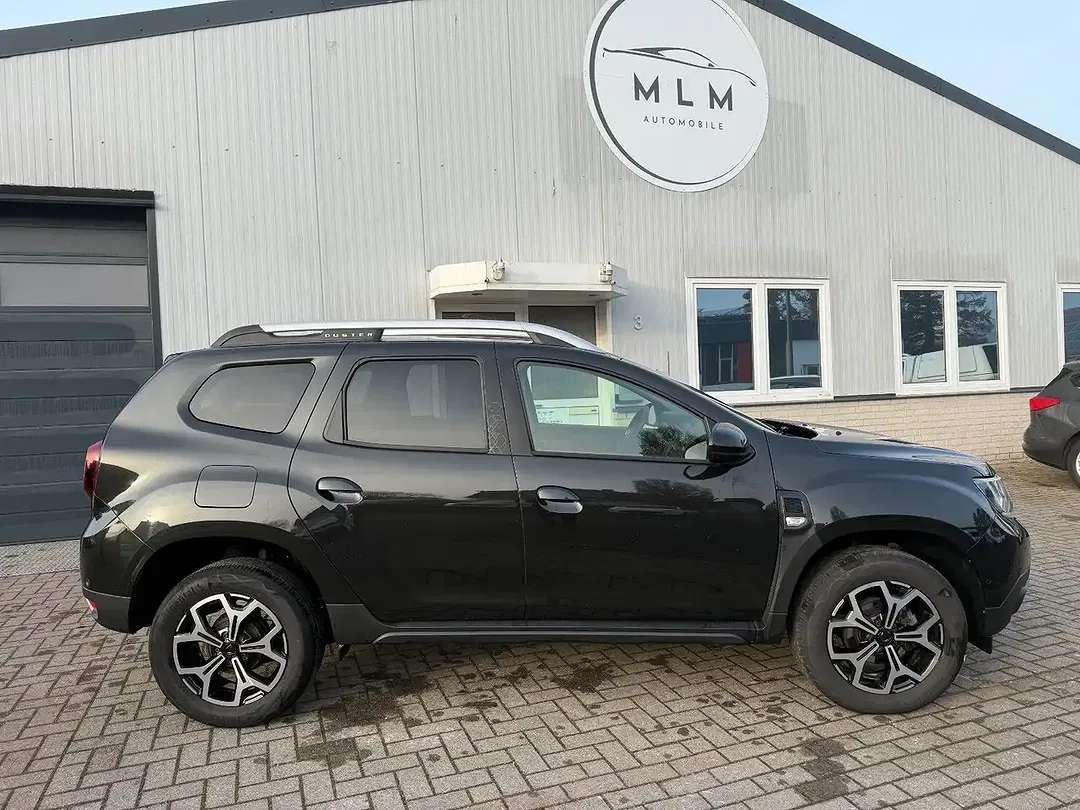 Dacia Duster Celebration - Thumbnail 6