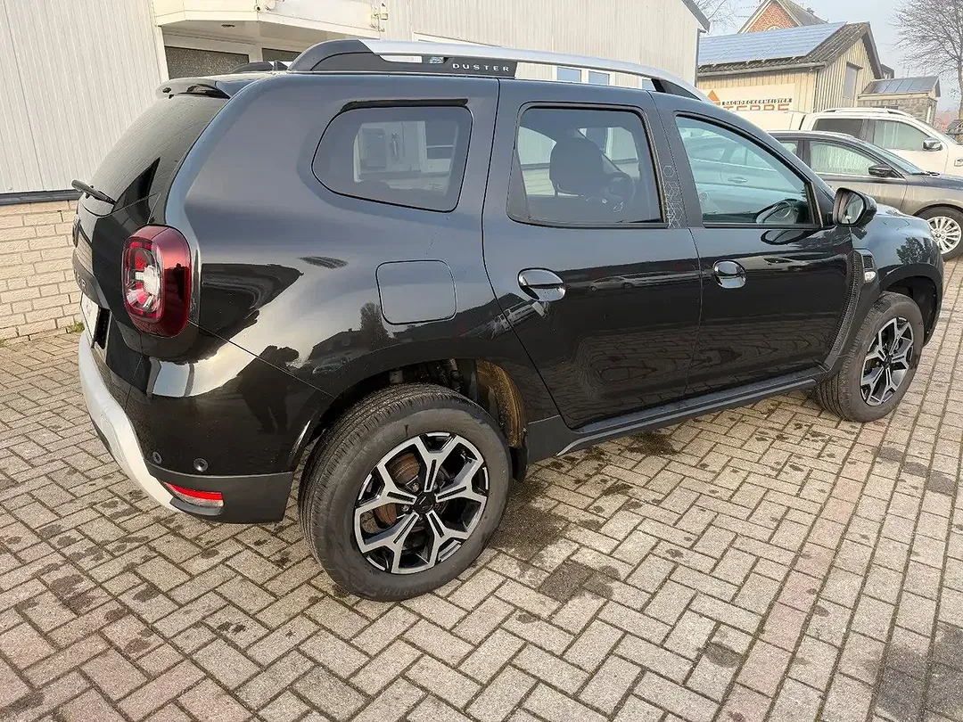 Dacia Duster Celebration - Thumbnail 7