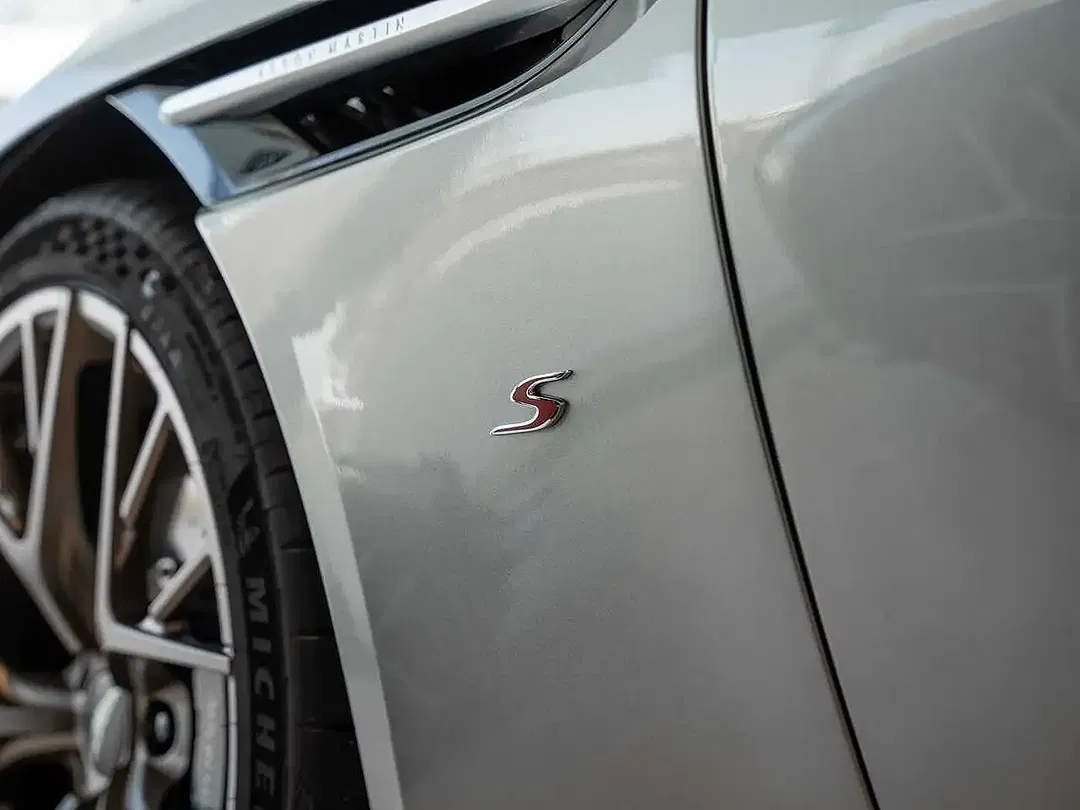 Aston Martin DB12 V8 S Coupe - Thumbnail 12