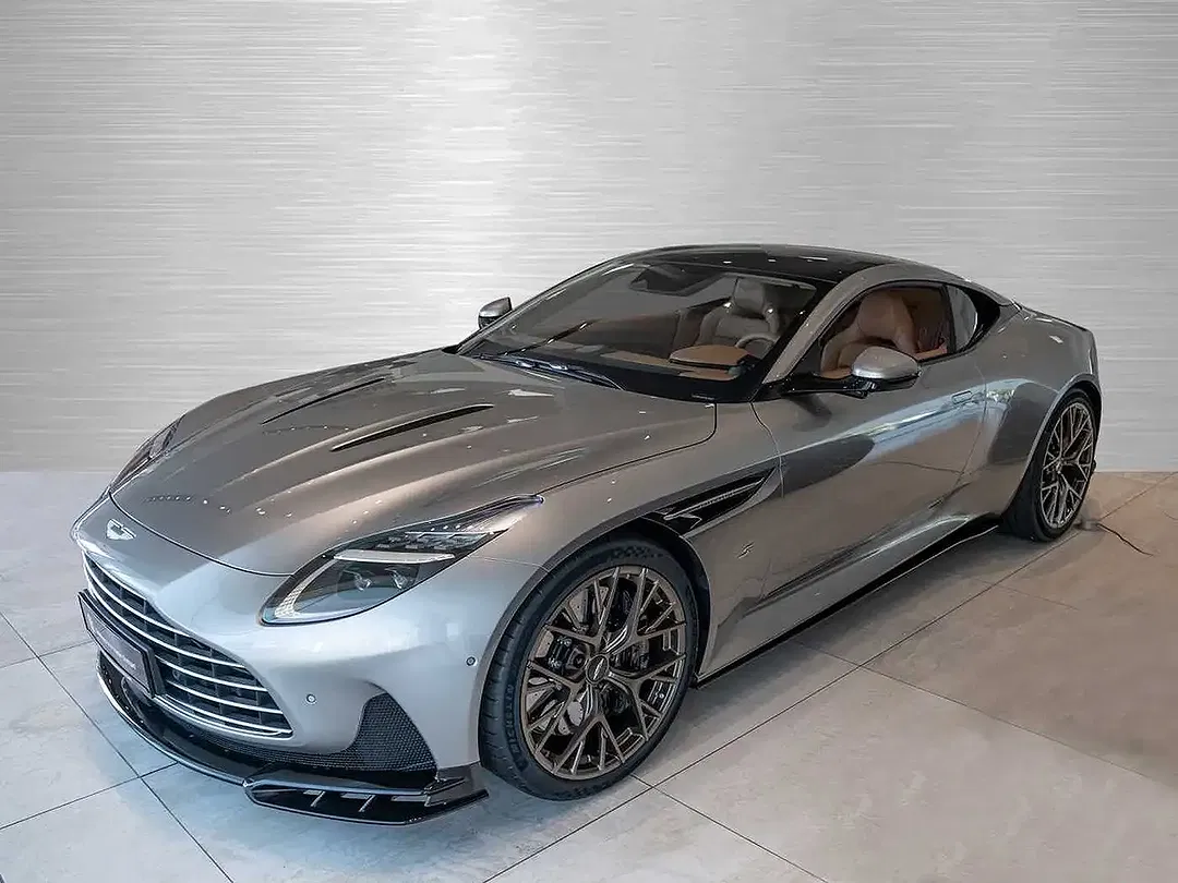 Aston Martin DB12 V8 S Coupe - Thumbnail 14