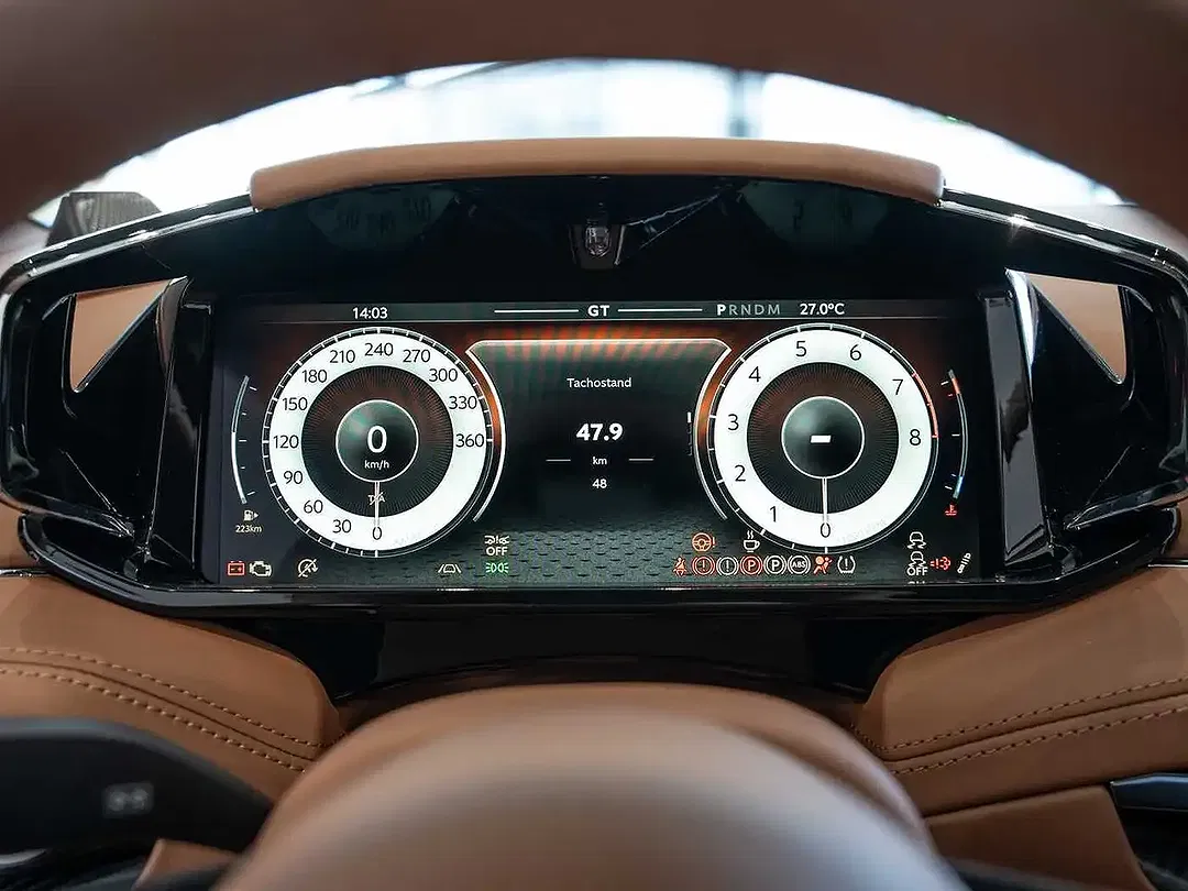 Aston Martin DB12 V8 S Coupe - Thumbnail 6