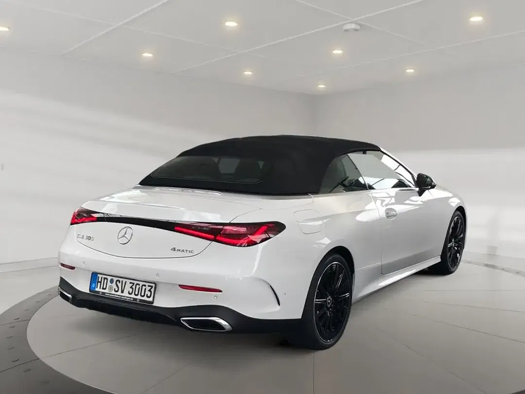 Mercedes-Benz CLE 300 4MATIC AMG MBUX Burmester Night - foto 2