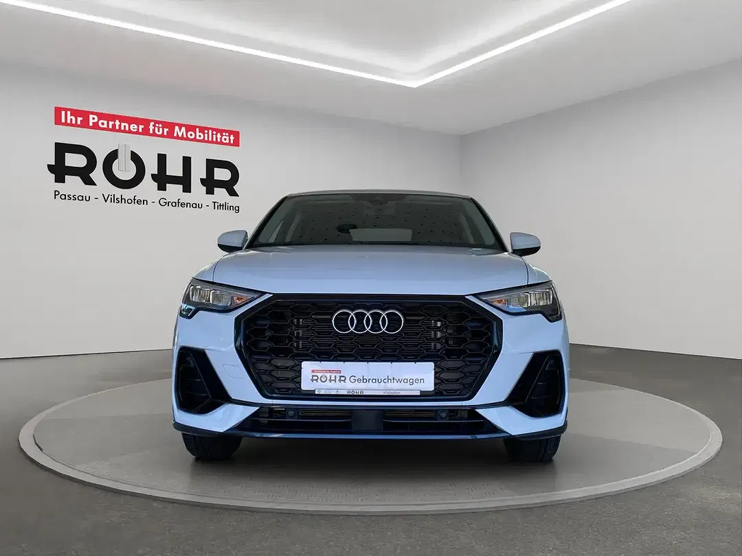 Audi Q3 35 TFSI S tronic Sportback S line - Thumbnail 2