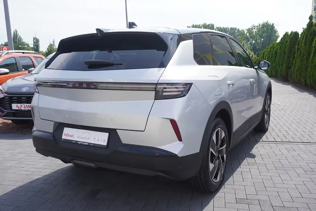 Opel Grandland Hybrid 1.2 Turbo AUT Ultimate Matrix LED - Thumbnail 4