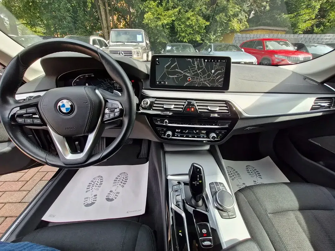 BMW 520 Touring - Thumbnail 11