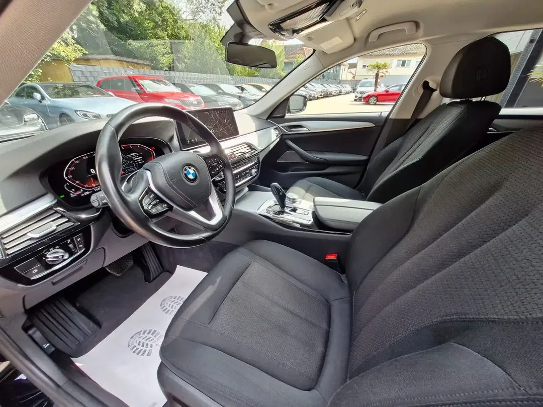 BMW 520 Touring - Thumbnail 9