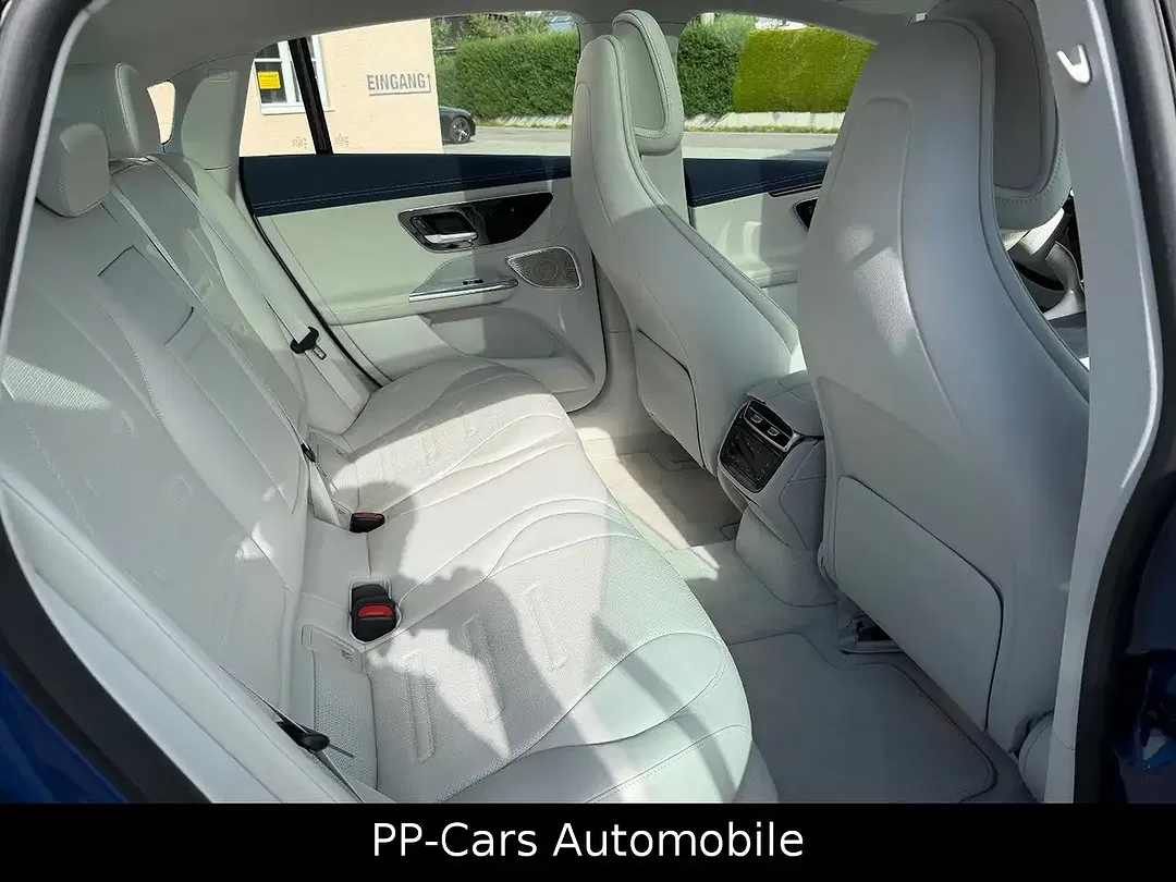 Mercedes-Benz EQE 43 4MATIC AMG Premium - Thumbnail 14