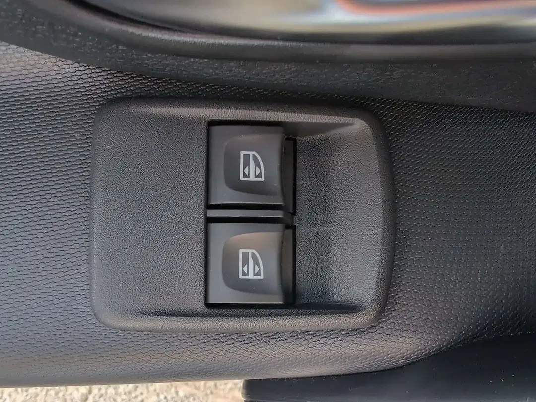 Dacia Logan TCe - Thumbnail 14