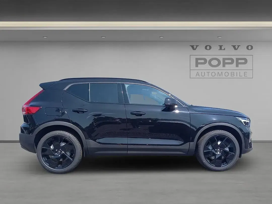 Volvo XC40 B3 Plus Black Edition - Thumbnail 6