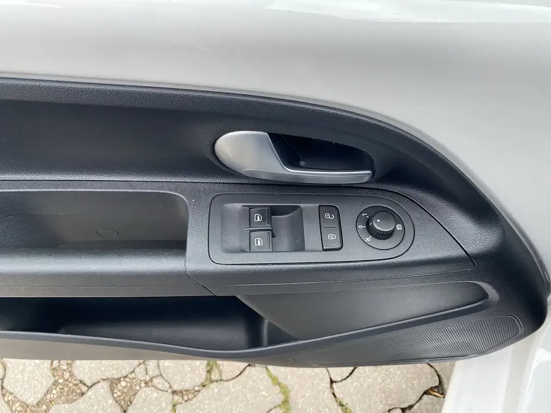 SEAT Mii EV Plus - Thumbnail 10
