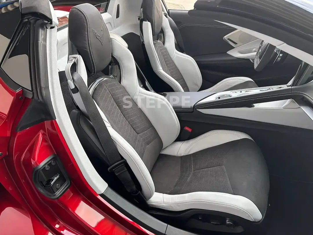 Corvette C8 Stingray Convertible 3LT - Thumbnail 12