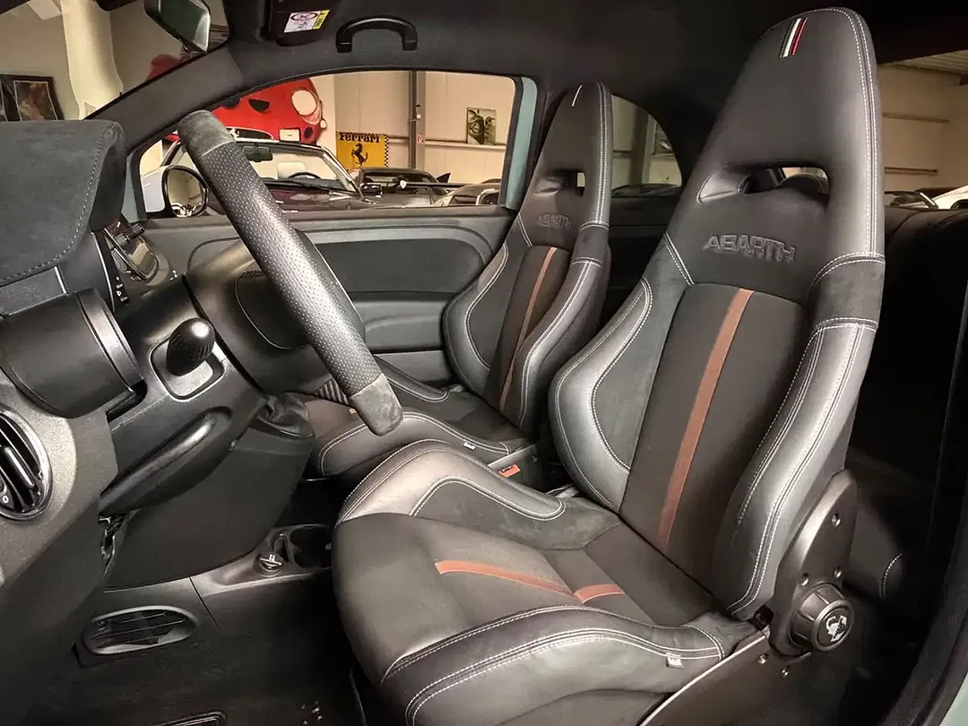 Abarth 695 70th Anniversario - Thumbnail 19