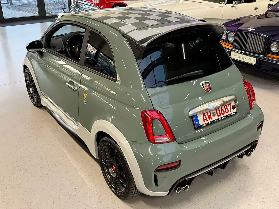 Abarth 695 70th Anniversario - foto 2