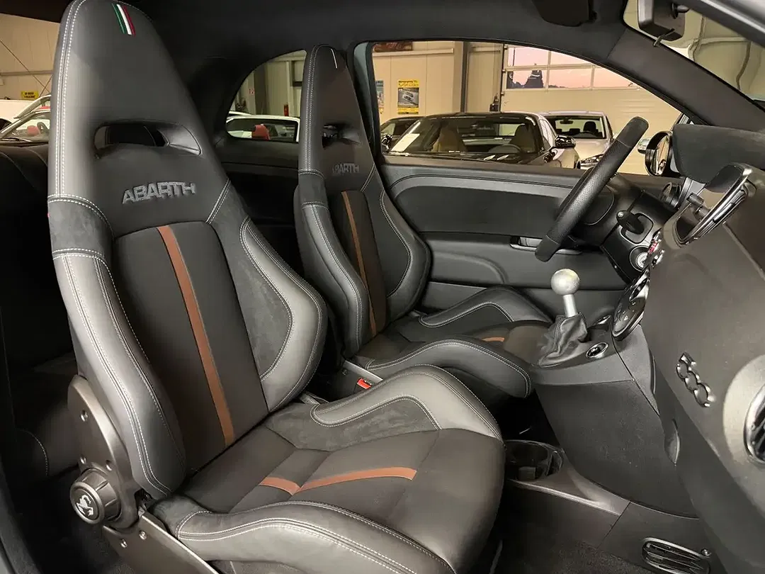 Abarth 695 70th Anniversario - Thumbnail 21
