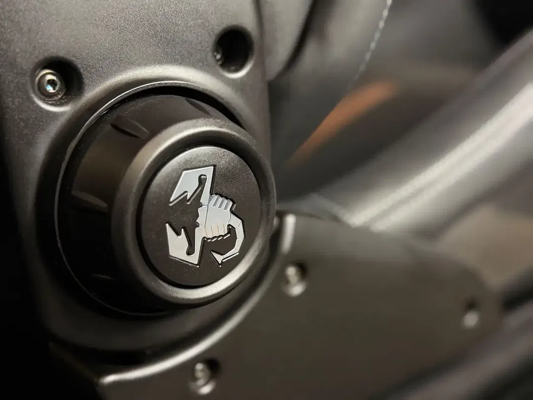 Abarth 695 70th Anniversario - Thumbnail 24