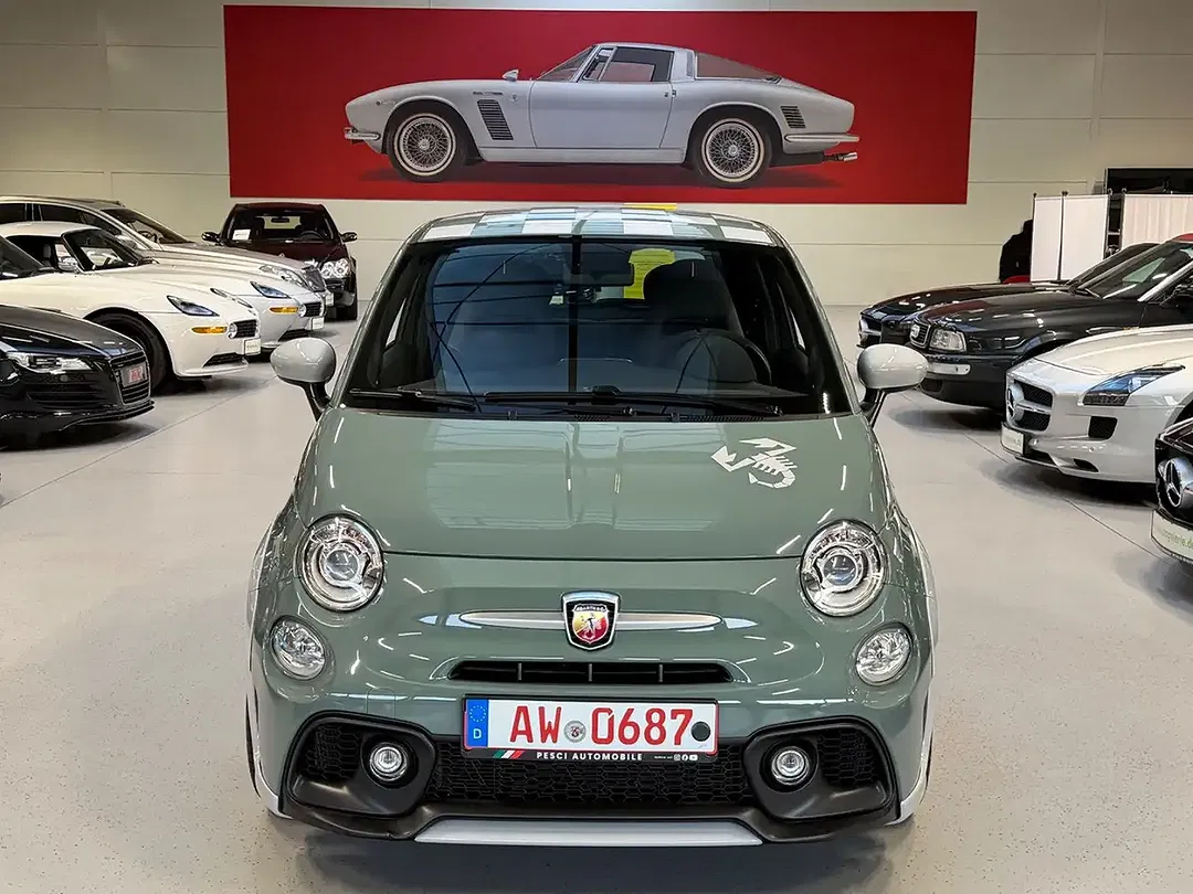 Abarth 695 70th Anniversario - Thumbnail 5
