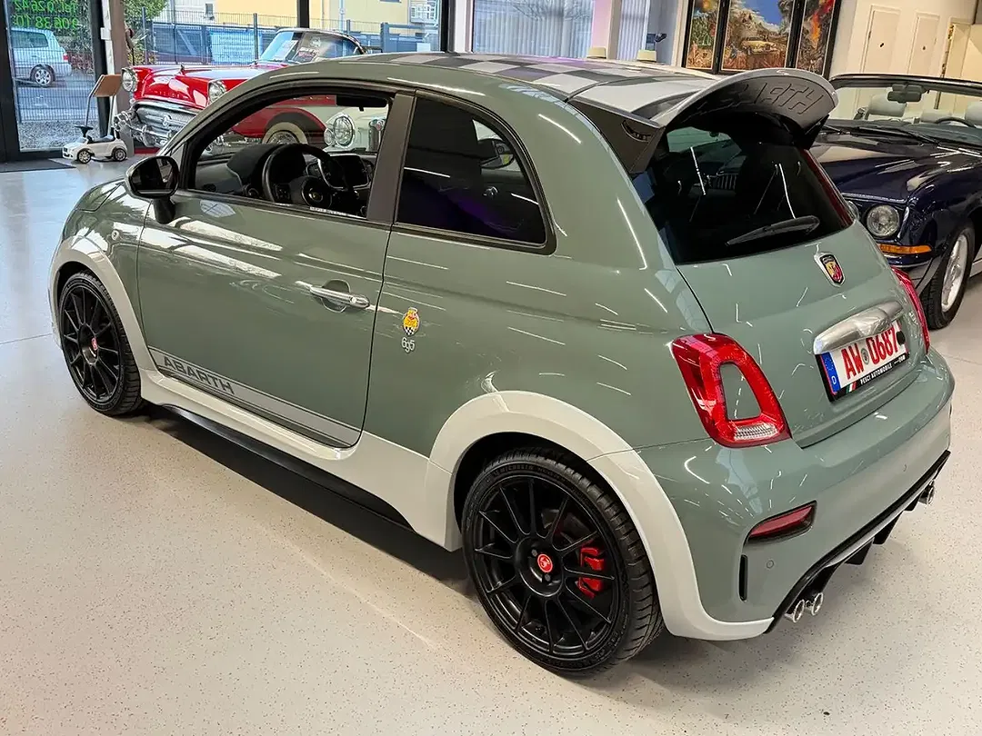 Abarth 695 70th Anniversario - Thumbnail 7