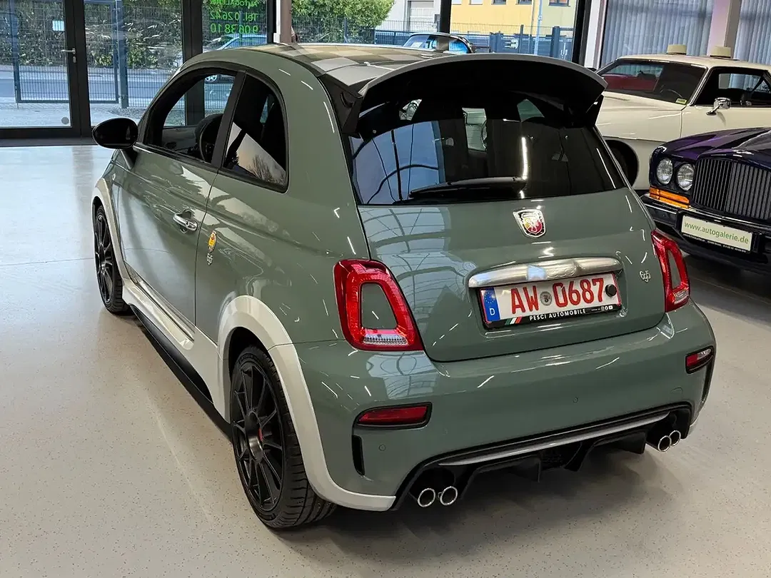 Abarth 695 70th Anniversario - Thumbnail 8
