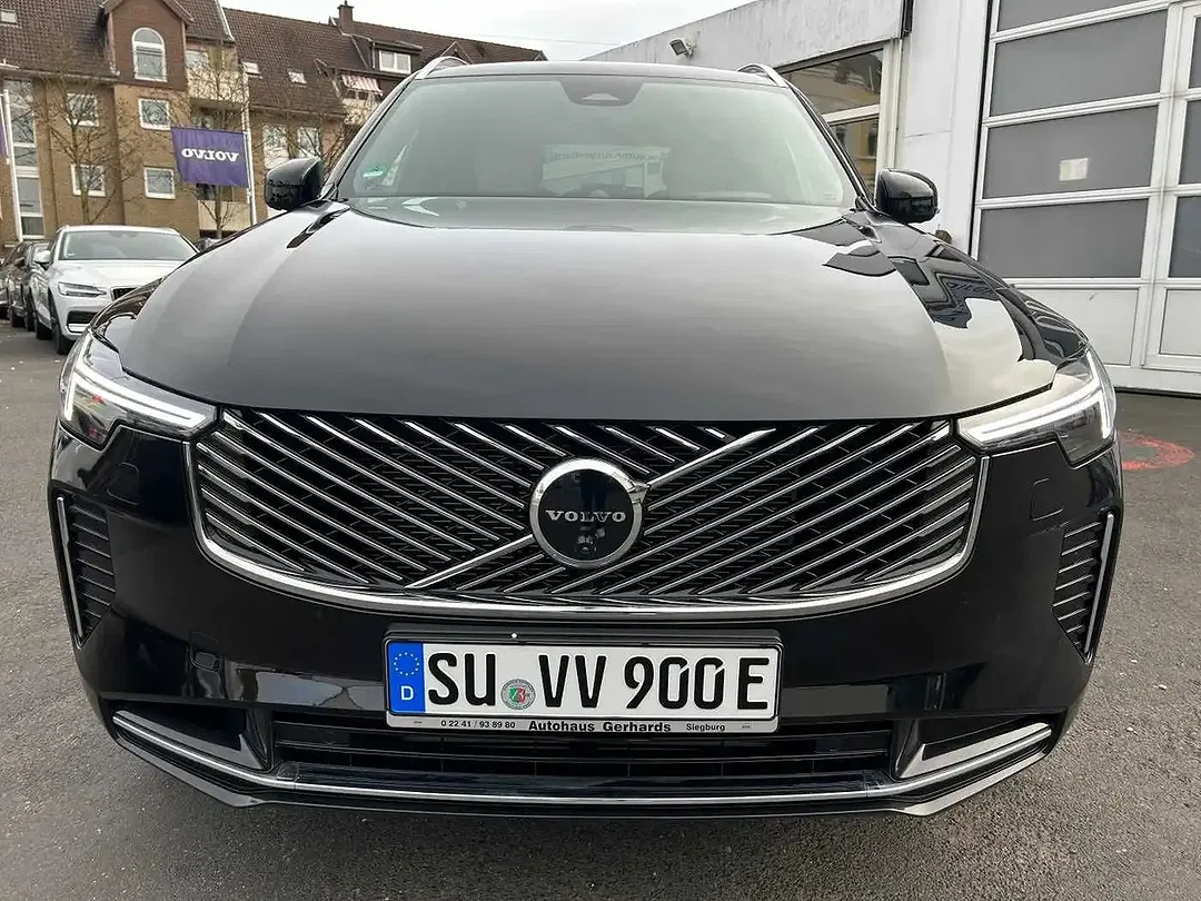 Volvo XC90 T8 AWD Ultra - Thumbnail 2