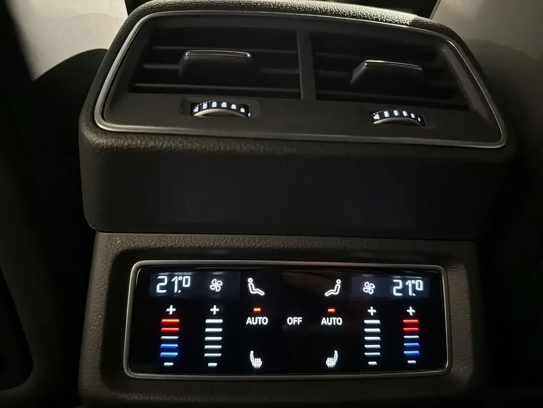 Audi SQ8 e-tron quattro Matrix LED - Thumbnail 10