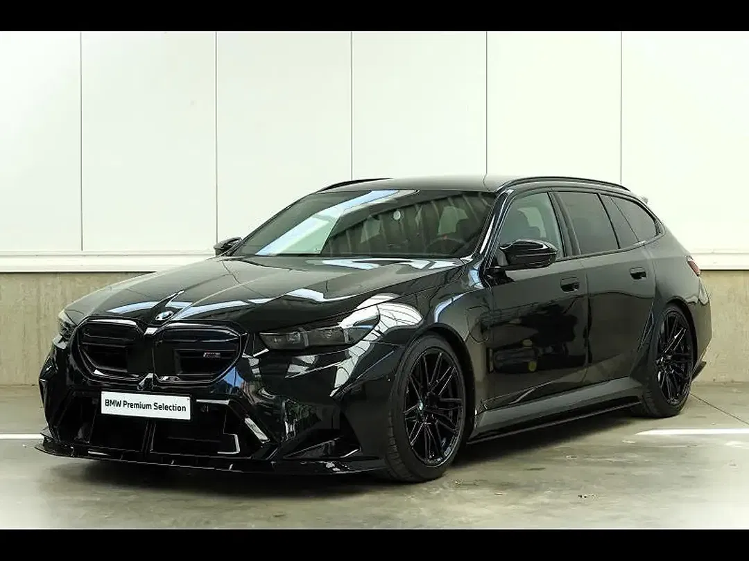 BMW M5 - foto 1