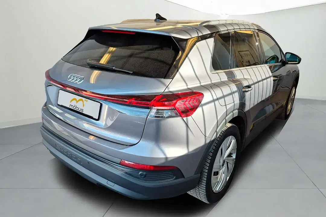 Audi Q4 e-tron 35 - Thumbnail 3
