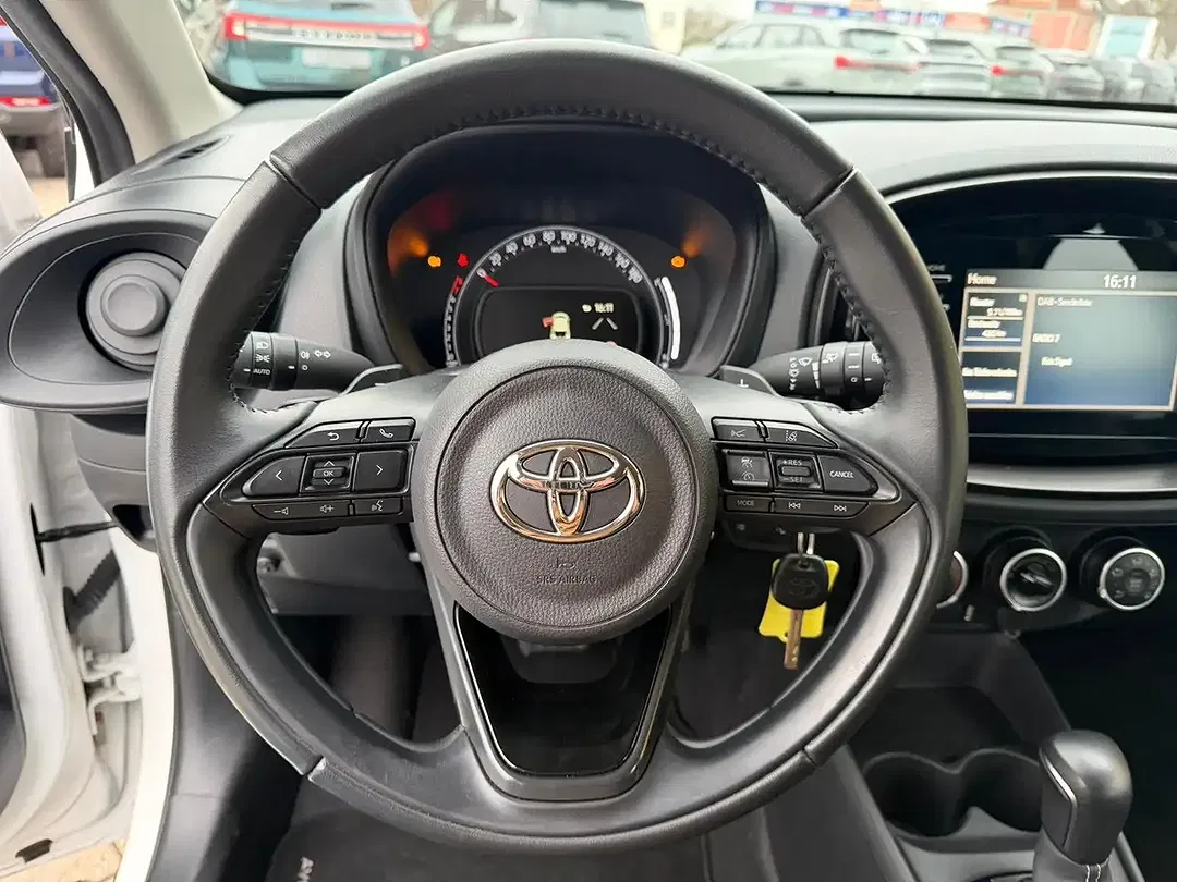 Toyota Yaris VVT-i Comfort - Thumbnail 10