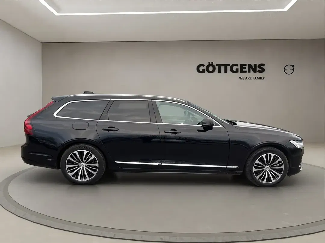 Volvo V90 T6 AWD Recharge Core - Thumbnail 5