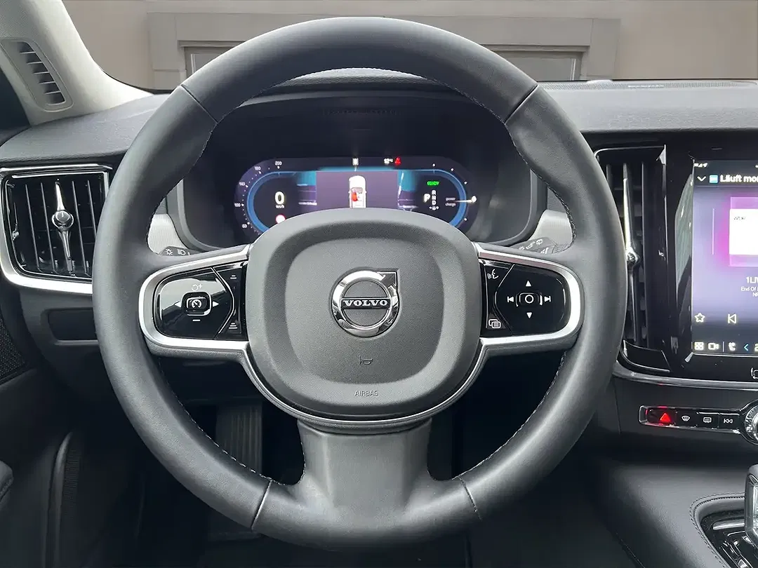 Volvo V90 T6 AWD Recharge Core - Thumbnail 9