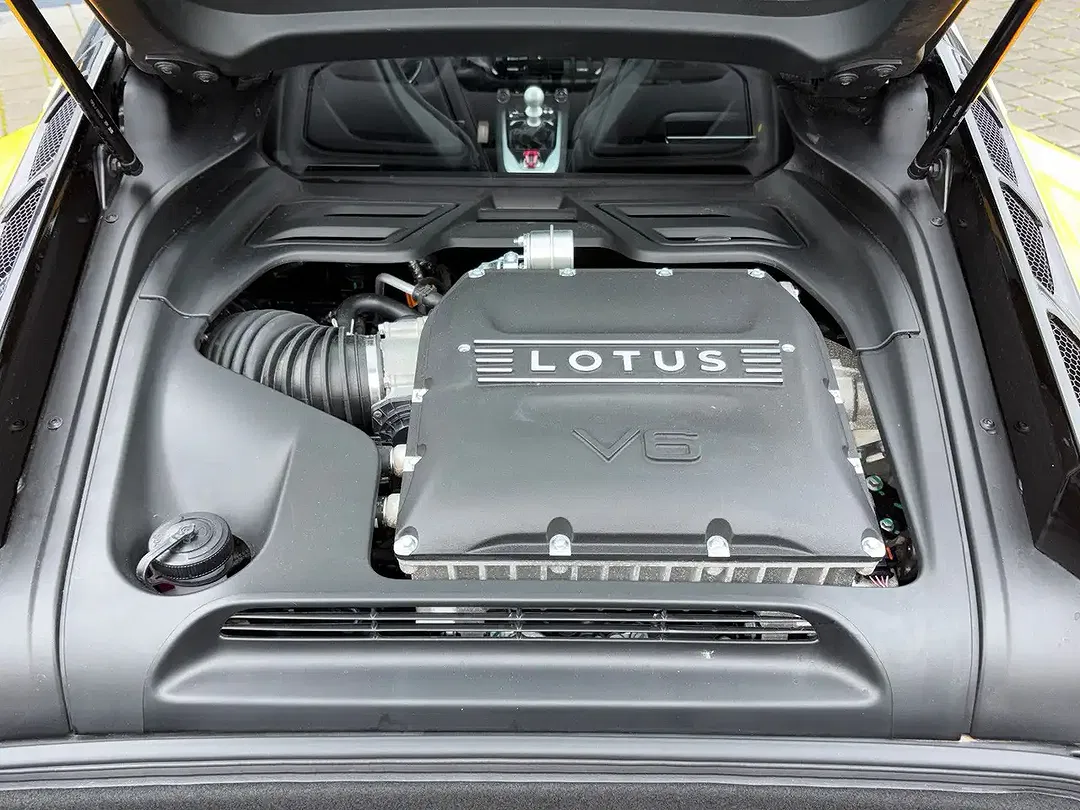 Lotus Emira V6 SE - Thumbnail 10