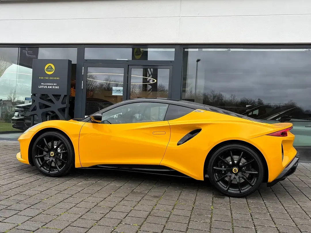 Lotus Emira V6 SE - Thumbnail 7