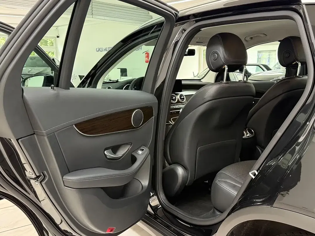Mercedes-Benz GLC 220 4MATIC - Thumbnail 9