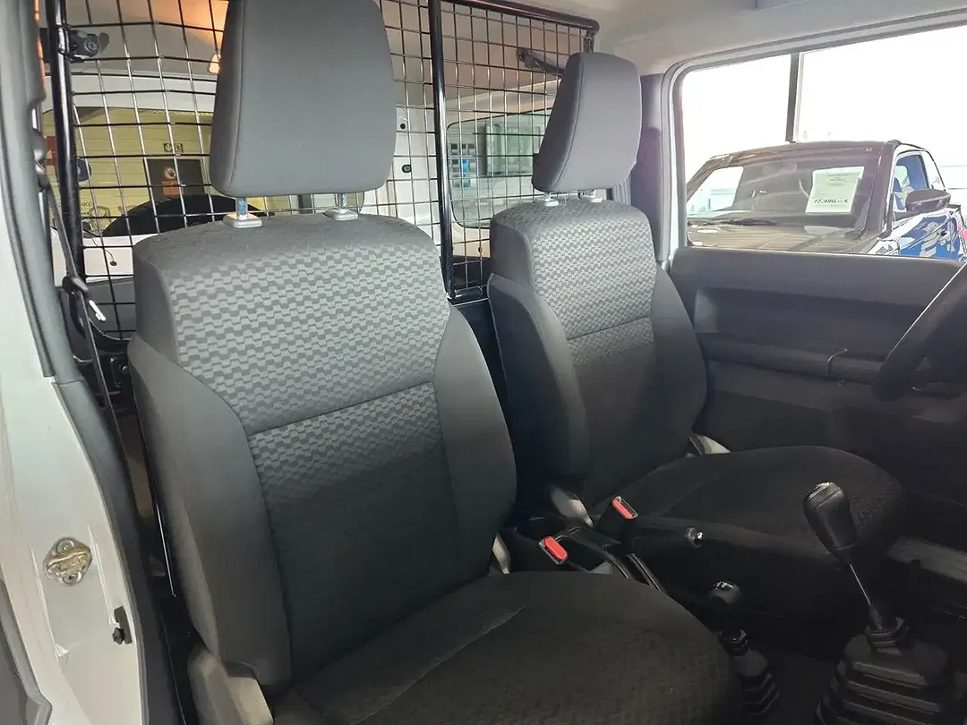 Suzuki Jimny AllGrip Comfort - Thumbnail 11