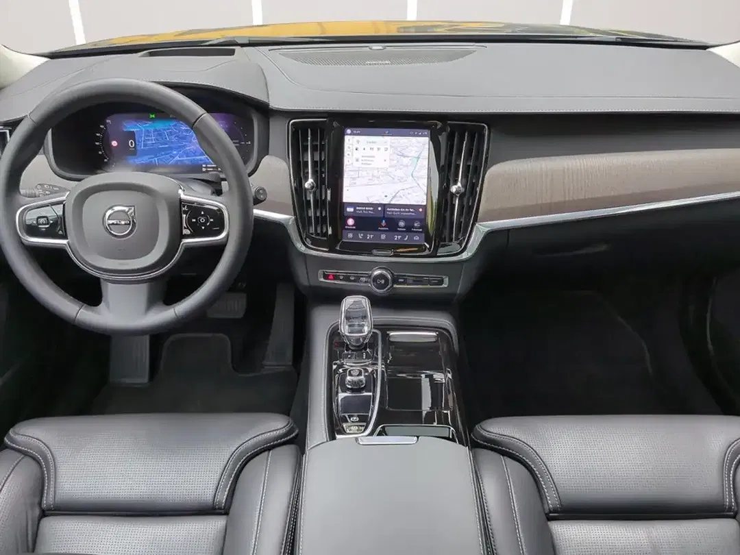 Volvo V90 T8 Recharge Ultimate Bright - Thumbnail 11