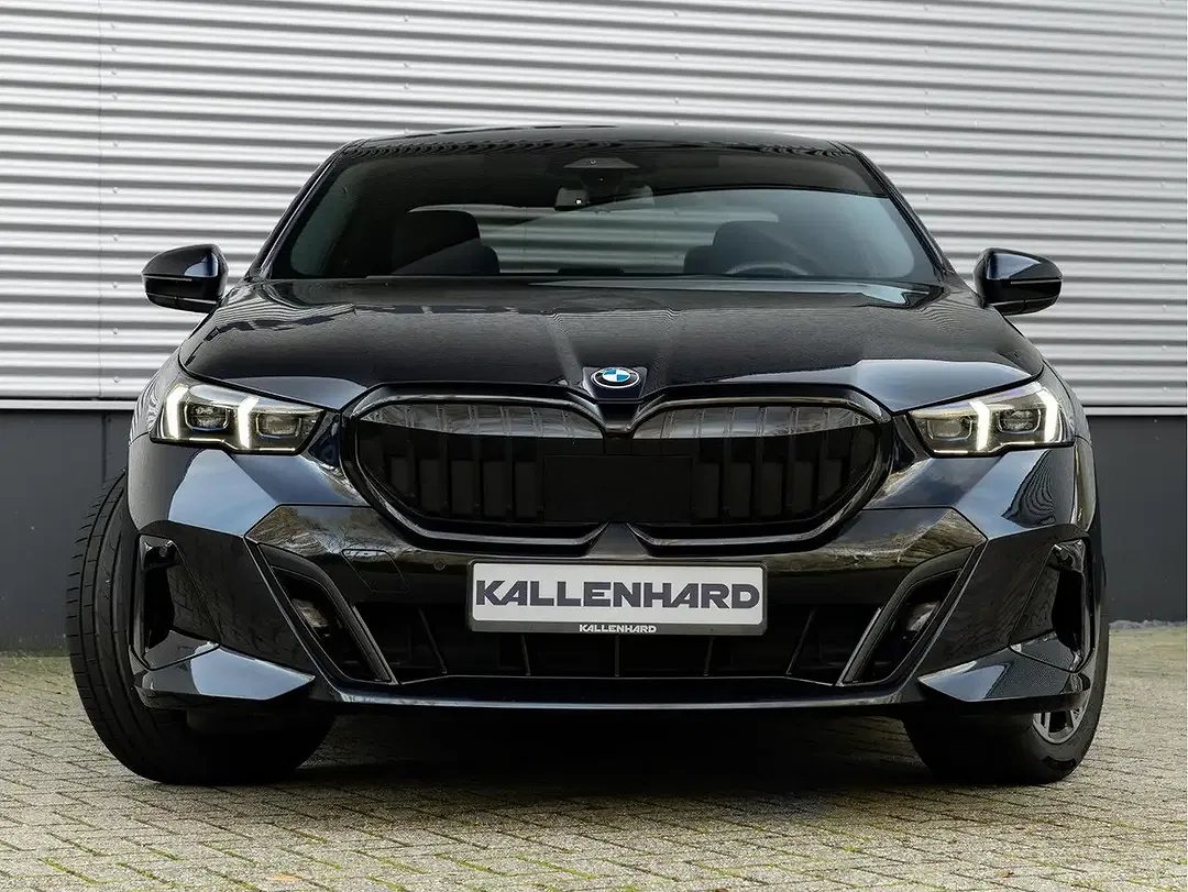 BMW 520 M Sport - Thumbnail 4