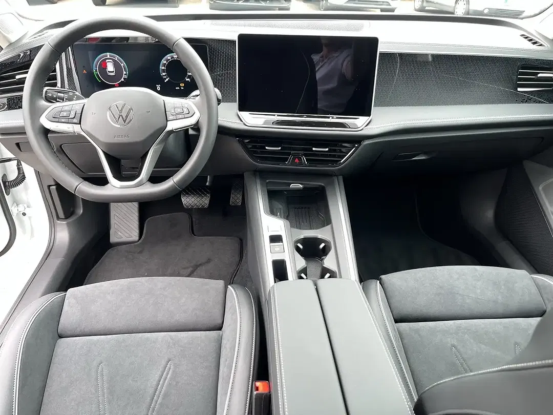Volkswagen Passat 1.5 eHybrid DSG Business - Thumbnail 8