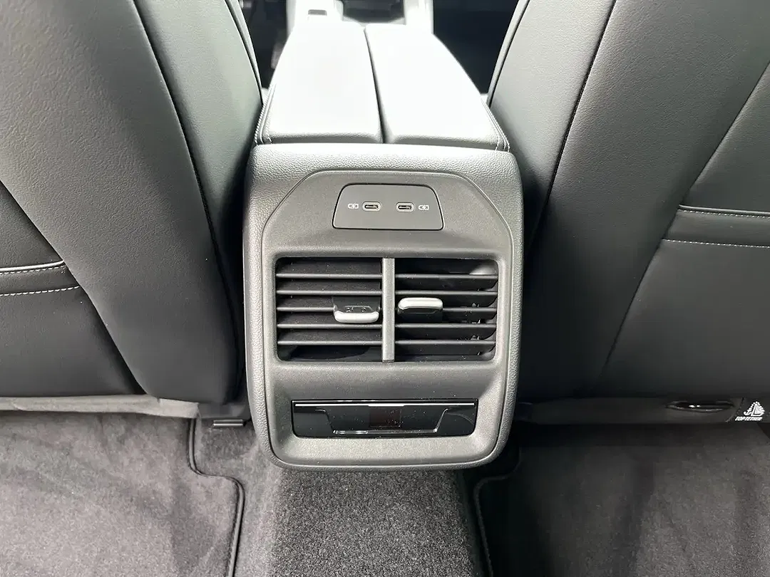 Volkswagen Passat 1.5 eHybrid DSG Business - Thumbnail 9