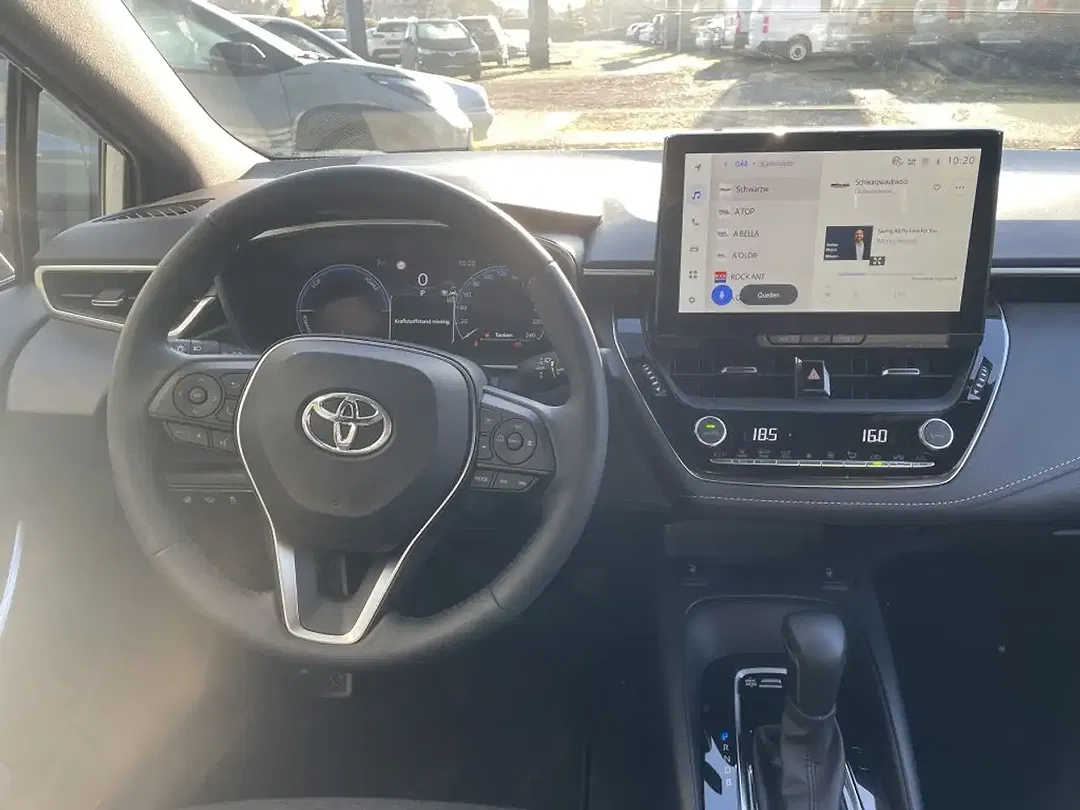 Toyota Corolla Hybrid Business Edition - Thumbnail 14
