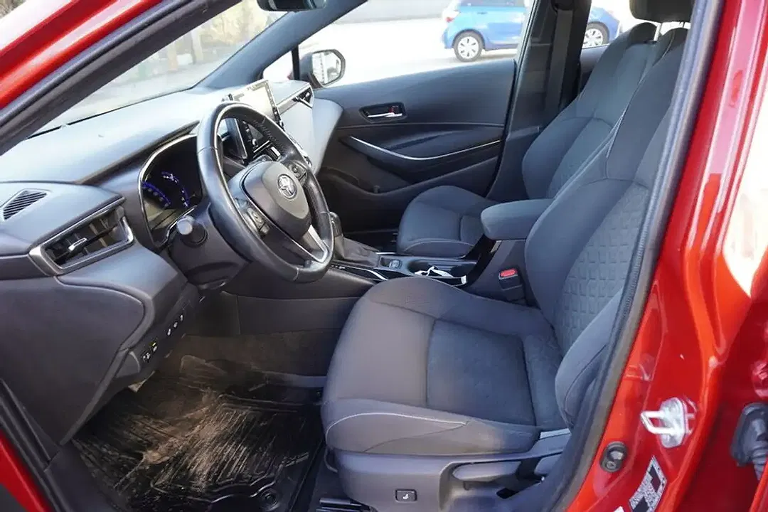 Toyota Corolla Hybrid - Thumbnail 9