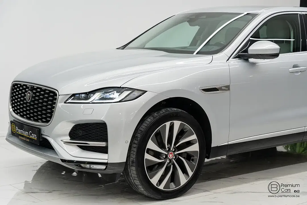 Jaguar F-Pace P400e 4x4 Luxury - Thumbnail 12