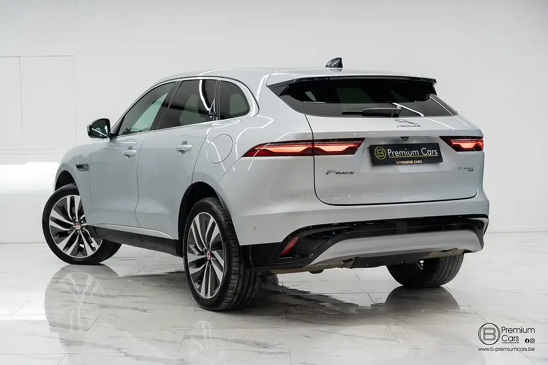 Jaguar F-Pace P400e 4x4 Luxury - Thumbnail 13