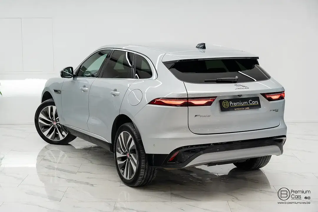Jaguar F-Pace P400e 4x4 Luxury - Thumbnail 14
