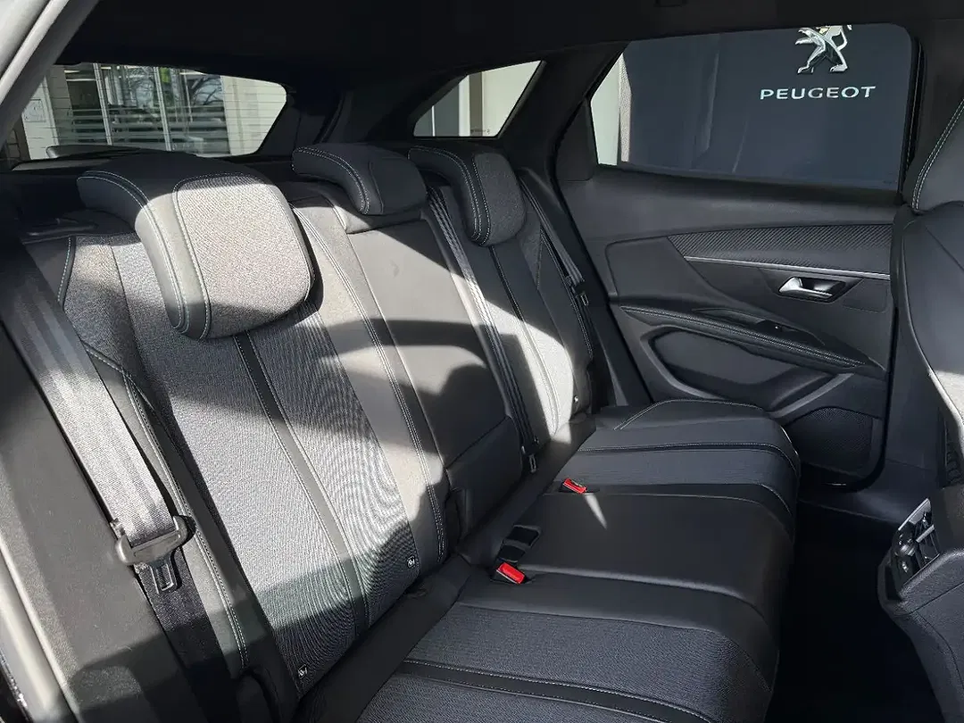 Peugeot 3008 PureTech Allure Pack - Thumbnail 13