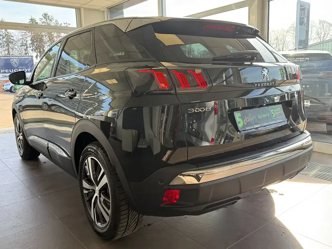 Peugeot 3008 PureTech Allure Pack - Thumbnail 6