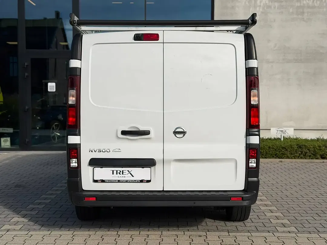 Nissan NV300 180 - Thumbnail 7